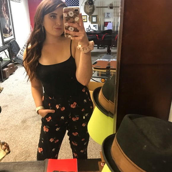 Meet your Posher, Paige - Picture 6 of 8